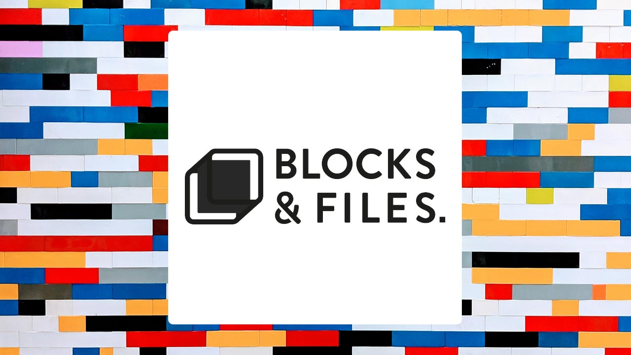LightBits adds snapshots and clones